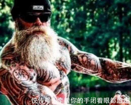 荷兰|那个年过半百，坚持健身纹身30年的荷兰“潮老头”，现在过得怎样