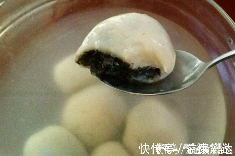 香甜可口|大年初一吃汤圆,皮薄馅大吃着还流沙,咬一口很满足,比饺子还香