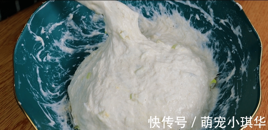 懒人|面粉别只炸油条了，教你懒人做法，比油条简单，比包子好吃，香
