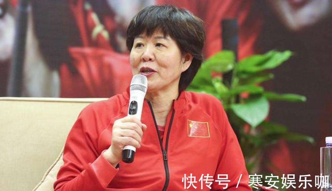 联赛冠军|郎平辞职后首度露面,透露两大信息,盼回归中国女排,下家三选一