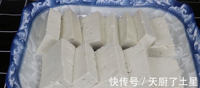 豆腐这种做法最近火了，成本8块钱都不到，美味就是这么简单！