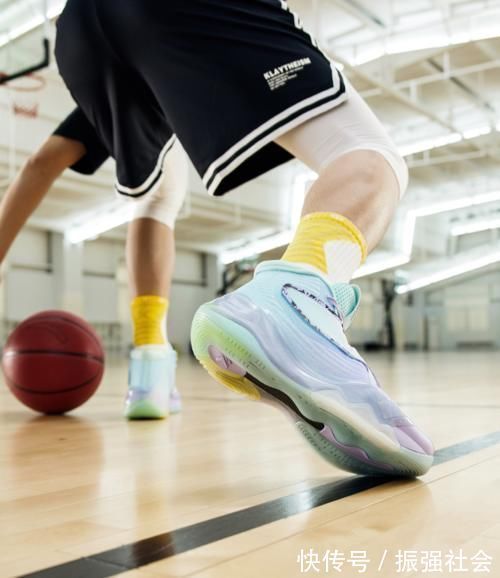 配色|全新安踏KT6“行云流水”配色正式发售!安踏的配色设计能力让人感到惊讶