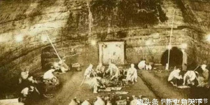 倒霉|最倒霉的盗墓贼,被同伙封死在墓穴中,找不到出路,枯坐墙角一生