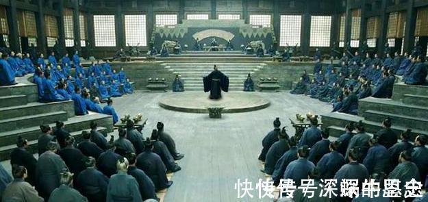 南子&女子拒绝与孔子共乘一车,孔子气愤说出一句名言,她被骂2000多年