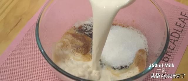 日本|绝了日本小哥做出以假乱真的海岛果冻蛋糕,网友我和猫都惊了