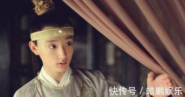 红楼梦!难怪薛宝钗会爱上贾宝玉,看看她前世是什么身份