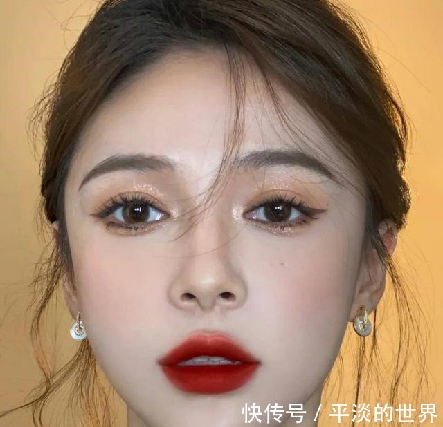 橘色调 看惯了素颜,来看适合浓妆的口红,纪梵希高级炫酷,香奈儿艳丽!