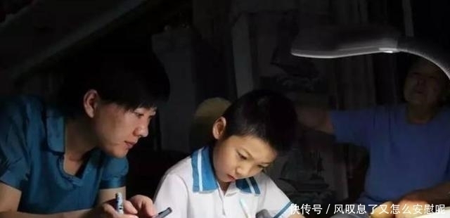 人才|小学生100分作文火了，父母看完憋红脸，老师无奈：是个人才