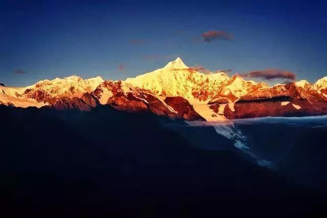 中国最美的十大雪山，你去过几个？（含最详细转山观景攻略）