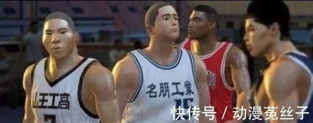 赤木|灌篮高手:森重宽若与赤木对位,他能像河田雅史那般秒杀赤木吗