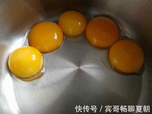 蛋黄|以下4样食物，老人和小孩经常吃，能健脑益智，还能提高记忆力