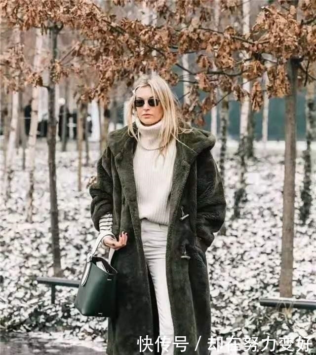 中年女人衣柜里少不了它,比阔腿裤百搭比运动裤有型,时髦精都爱