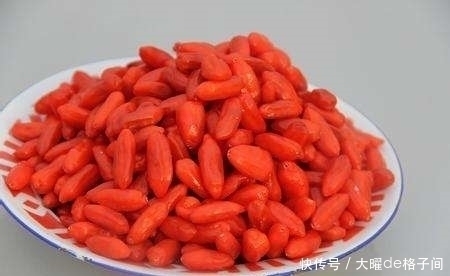 菊花|枸杞和此物天生一对，晚上喝一杯，不失眠了，肝也干净了