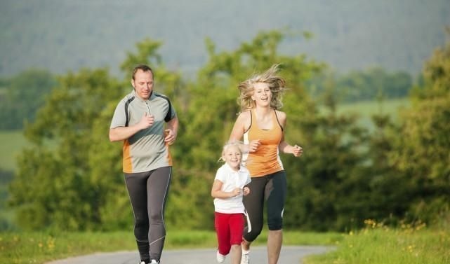 小强|奶奶的几个土办法,竟让孙子一年长高了8厘米