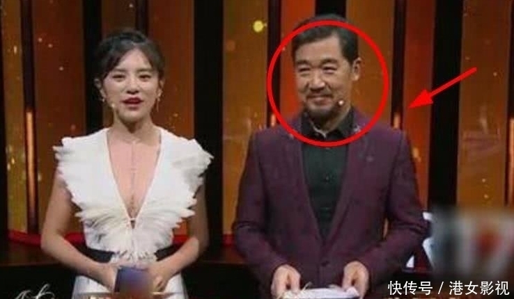 伊一|伊一主持时失误穿少件衣服，搭档张国立很尴尬：我60分钟都没斜眼