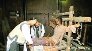 遭受|点天灯有多残忍?不止董卓,还有一名女子也遭受过