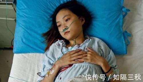 女儿|4岁女儿说害怕洋娃娃,晚上总是冲着自己笑,妈妈了解真相后崩溃