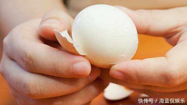 不好|煮鸡蛋时,冷水煮还是热水煮很多人都做错了,难怪鸡蛋不好剥皮