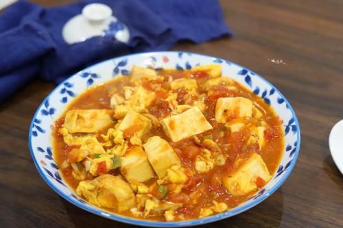 肉饼汤|西红柿和豆腐一起做，原来这么好吃，营养丰富又解馋，简单易学