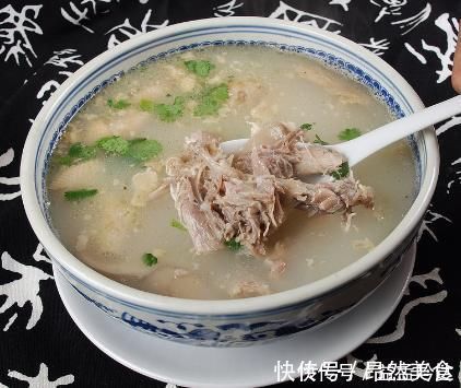 味道|黑胡椒和白胡椒有区别吗？区别可大了！用错了，菜的味道都不对