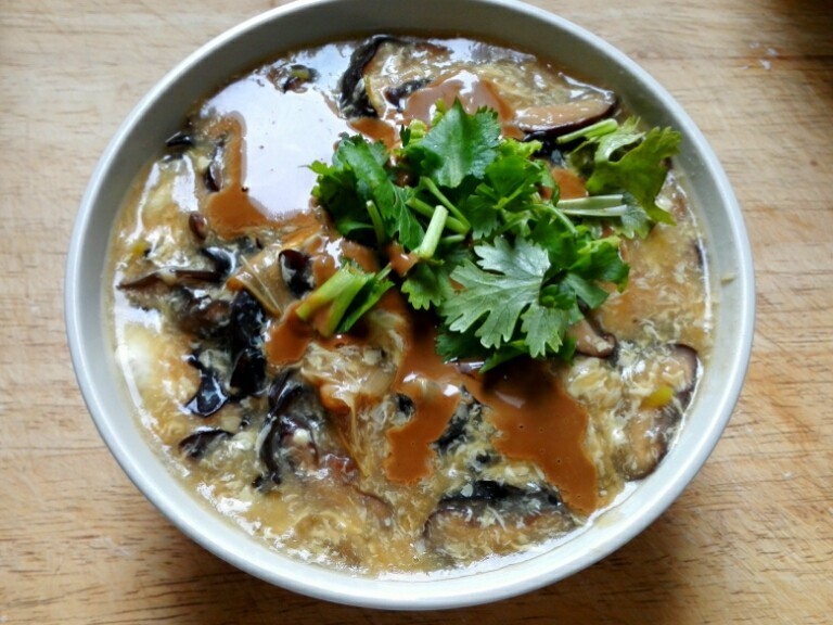 爱吃豆腐脑，不用花钱出去买，自己在家也能做，好吃又实惠