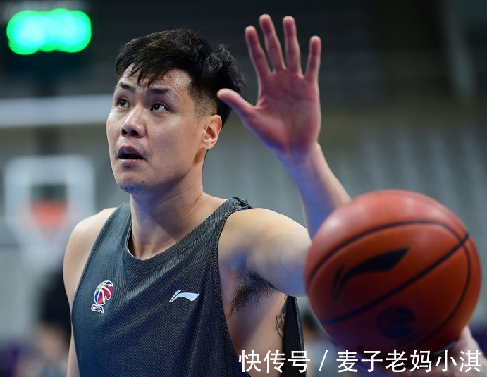 射手|三分神射賀天舉，曾征戰(zhàn)過NBA，幫助遼寧隊奪首冠
