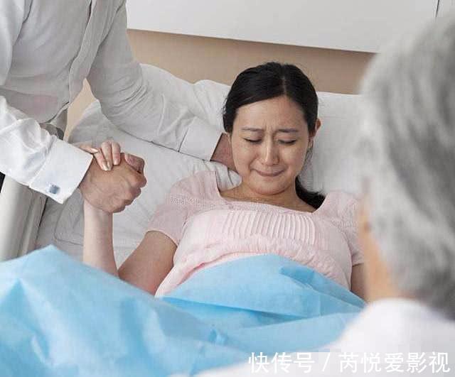 宝妈|60天胎儿流产出来的模样，撼动人的心弦，网友：我都不忍心看