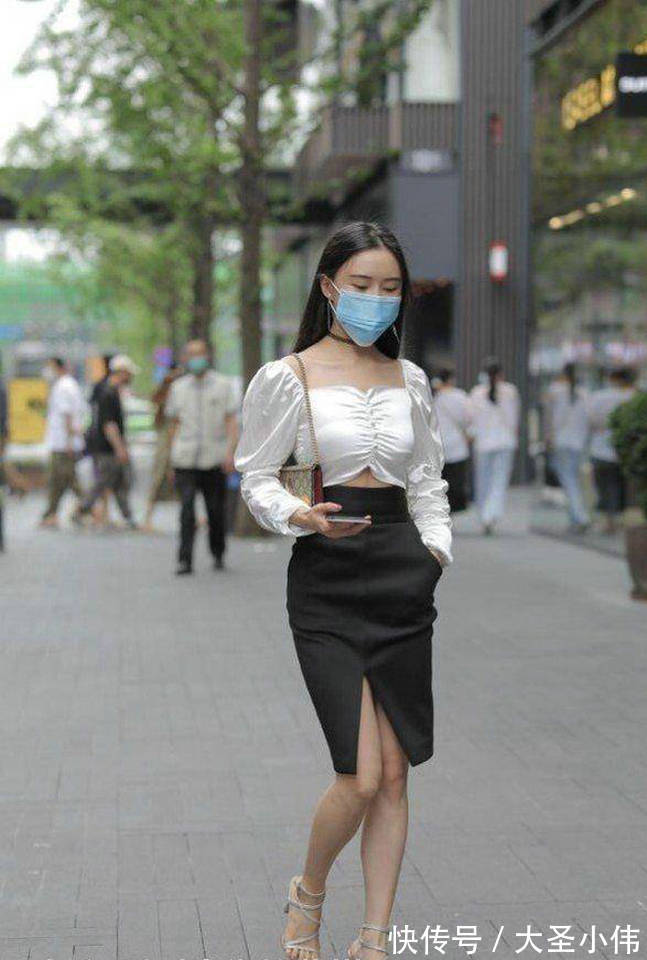 高跟凉鞋|美女街拍:淡绿色的修身连衣裙,让小姐姐看起来非常迷人,优雅又有魅力