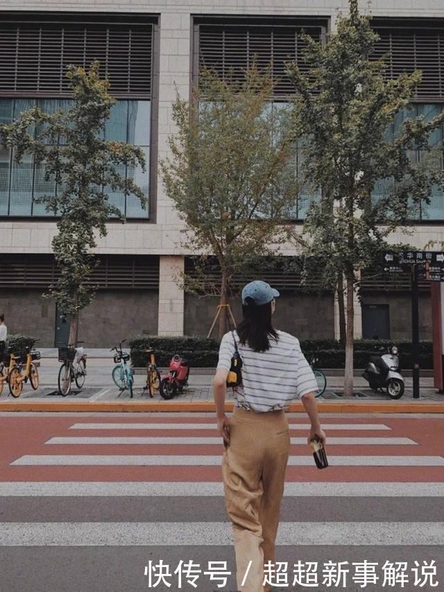 棉衣|刘雯的秋冬穿搭很舒适大方,穿鹅黄色棉衣高腰裤,大长腿超有魅力