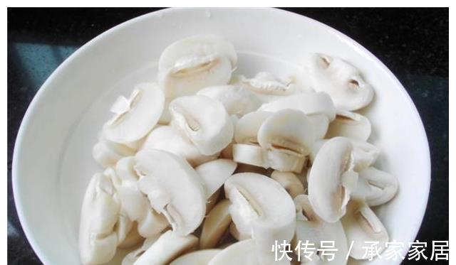蘑菇半斤肉丸|半斤蘑菇半斤肉丸，不炖不焖，简单一做，大人小孩都爱吃！