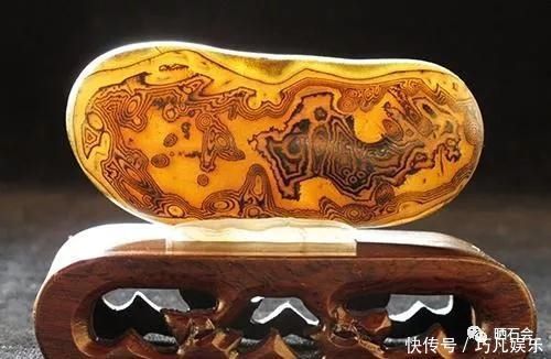 这三块玛瑙石,180万成交