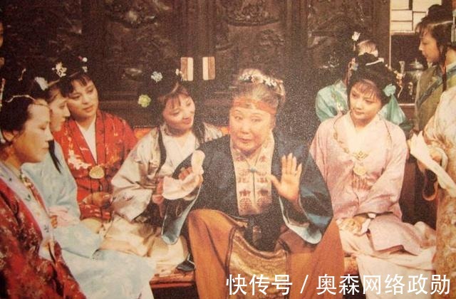 千妥万妥|《红楼梦》里这件事让一向开朗的贾母也要崩溃,黛玉宝玉哭成一片