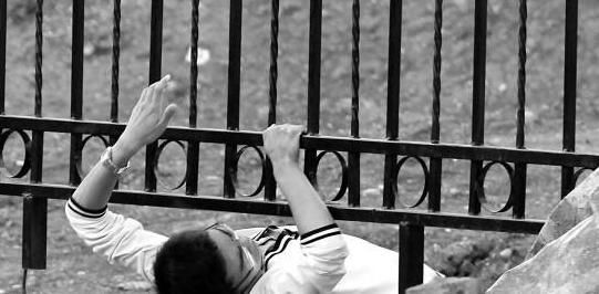 孩子|“孩子成绩这么差,干脆别念了”,妈妈回了3句话,赢得众人掌声