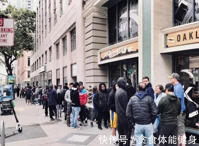 阿迪达斯 一个不会打球的男人,用一双鞋让运动品牌adidas重获生机!