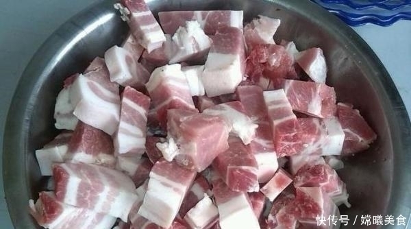 老祖宗留下的秘制配方不管煮红烧肉还是排骨,加1步酥香入味