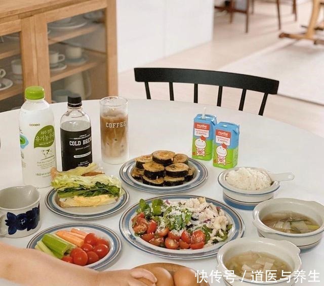 布置|走进韩国女主的家,真的受益匪浅!全屋物品罗列得有条不紊,养眼!