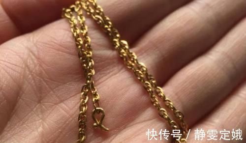 朋友家|宝宝扯断幼儿园老师“金项链”,妈妈的处理方法被称赞:情商真高