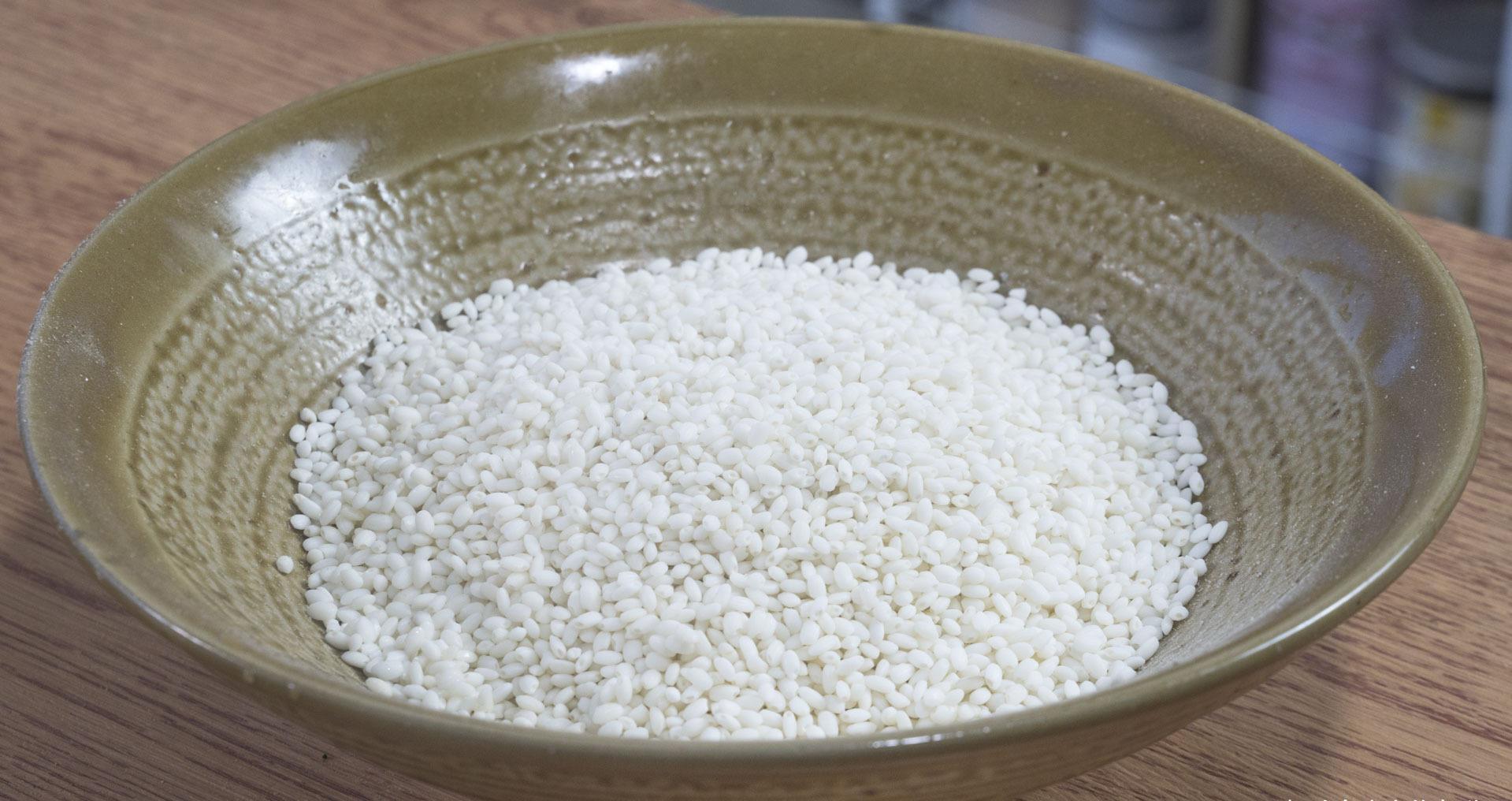 给年夜饭加道菜,“招纳百财”端上桌,寓意财源滚滚,讨个好彩头