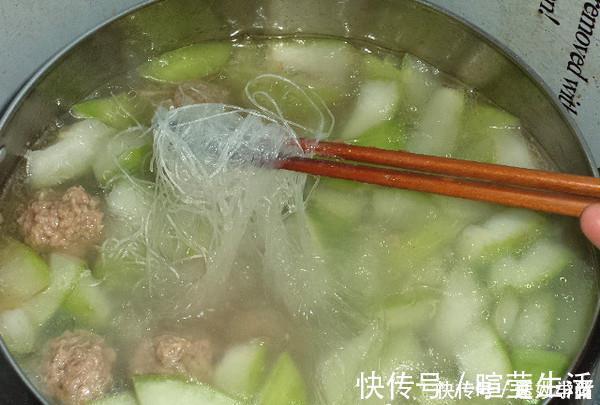 冬瓜|脂肪最怕的3种食物,隔三差五吃1次,刮油瘦身,体重不过百
