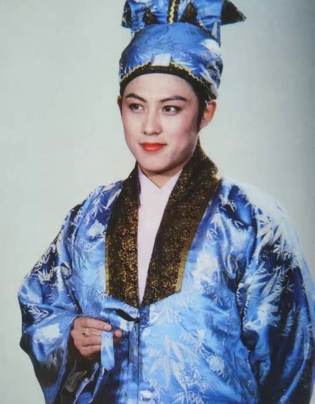 迎春|红楼梦迎春死后,暴露出贾元春的一大尴尬