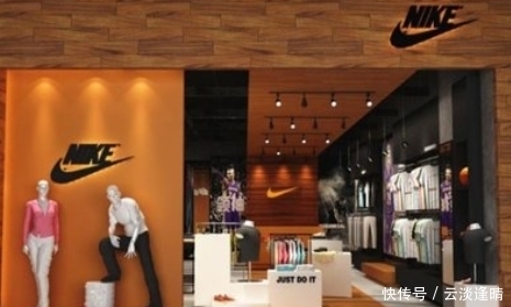 区别对待?耐克在美国惹众怒后立马澄清,在华至今仍未表态
