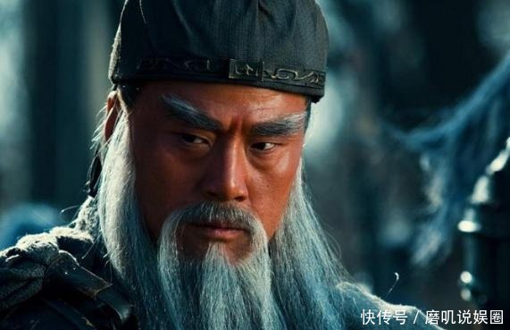 自居|关羽常以汉寿亭侯自居,兄弟背后竟有隐情?桃园结义不如忠君之事