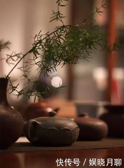 泡一壶茶, 与岁月共老。