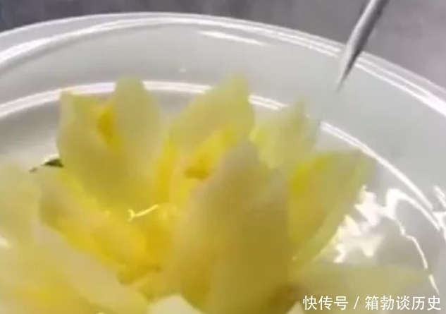 国宴|国宴上的开水白菜有多牛?看到开水浇上的一瞬间:不愧是国宴啊,怎么做的?