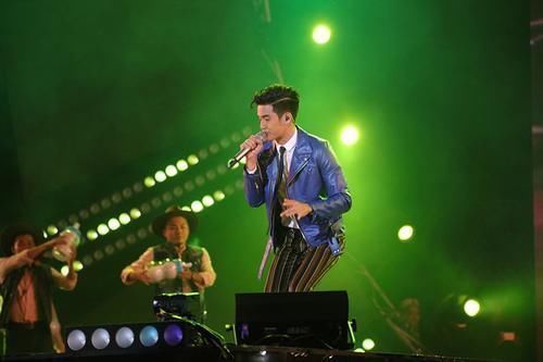 最慘《中國(guó)好聲音》冠軍,以新人身份“再次”參賽,沒想到第一場(chǎng)就被淘汰