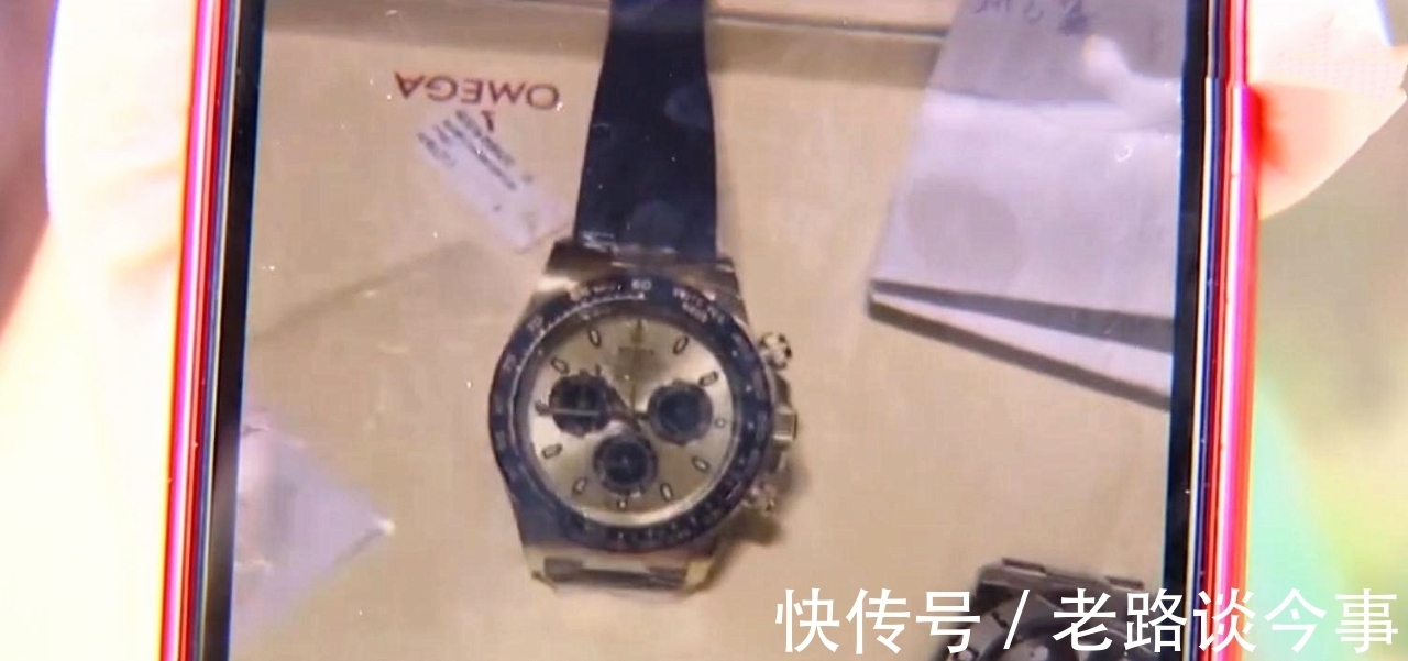 盗窃|价值34万的手表发快递,收到时只剩空盒,收件人:包裹上发现猫腻