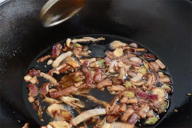 家庭自制芝麻酱和芝麻香油，方法简单，学会再也不用花钱买