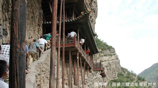 一座建在悬崖上1500年不倒的寺庙，曾评为世界十大不稳定