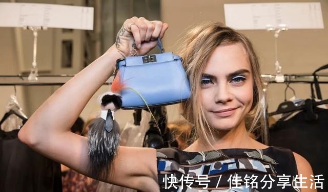 peekaboo 无论时尚圈的风怎么刮,Fendi这个包包都永不过时!