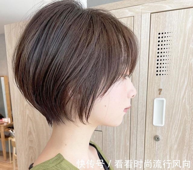 发尾 16款新时尚发型来了,不分直卷和长短,全都让你很满意!